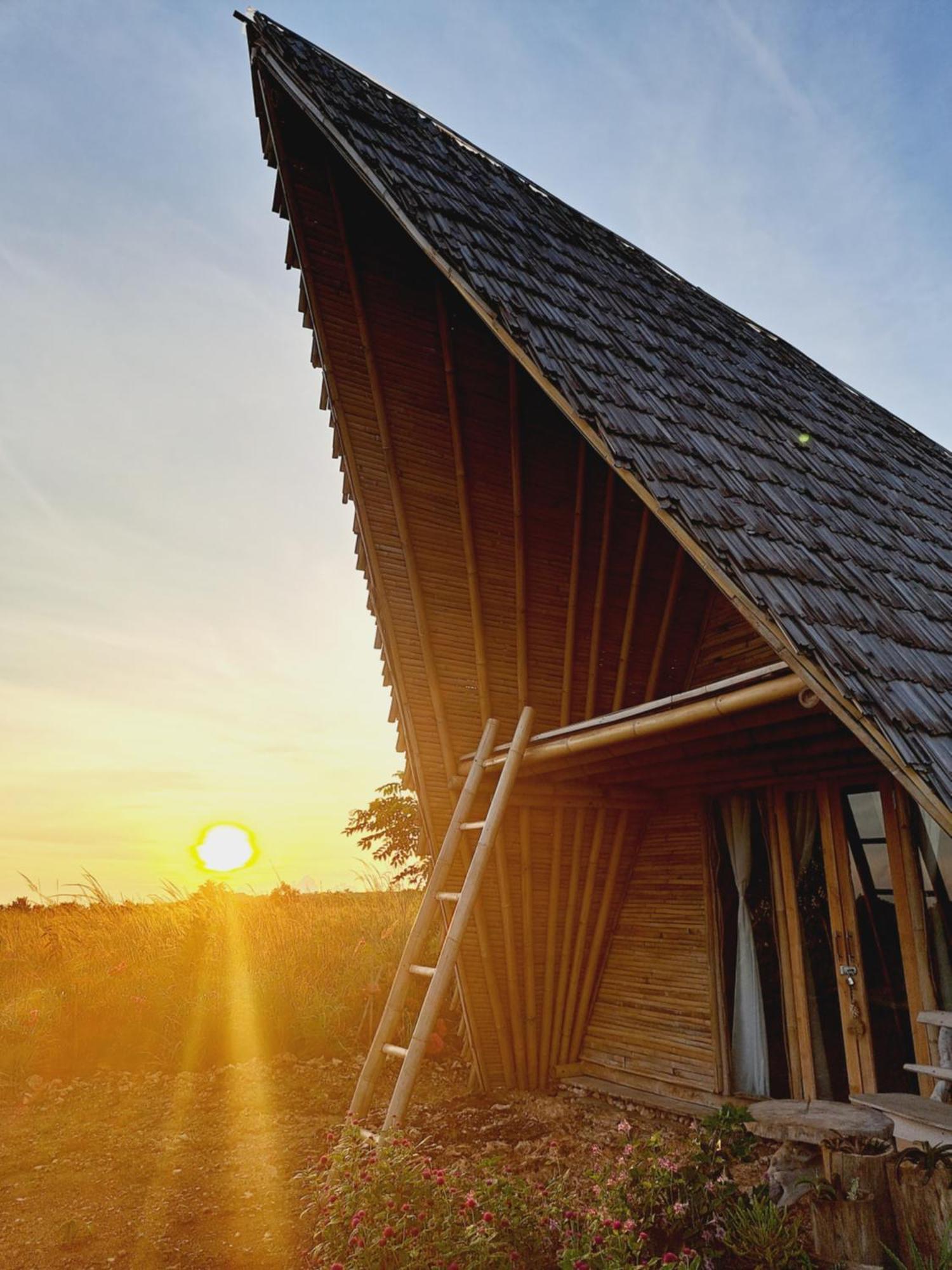 Hars Garden Sumba Hotel Waingapu Ngoại thất bức ảnh